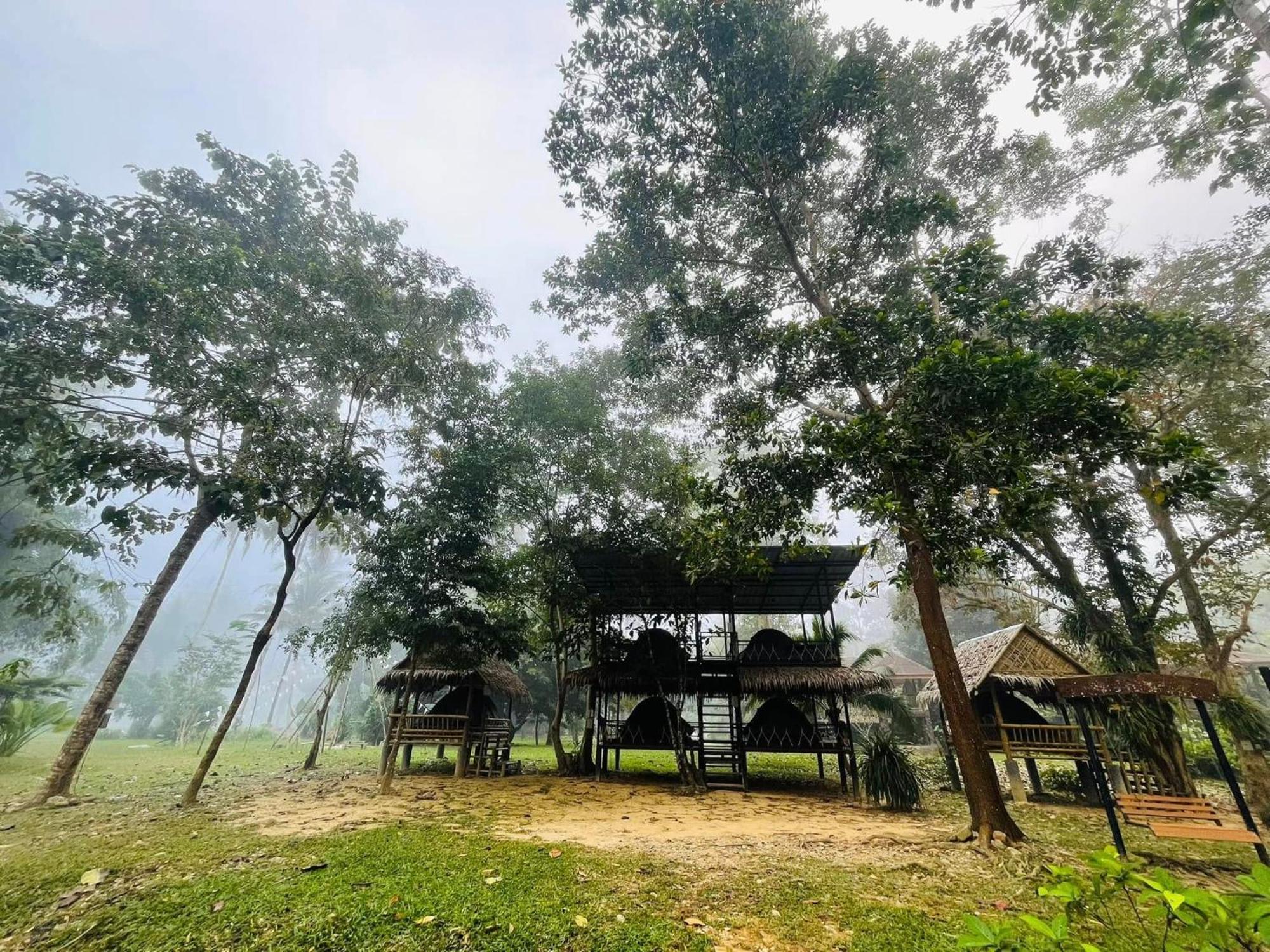 Khaosok Monkeys & River Camps Khao Sok National Park ภายนอก รูปภาพ